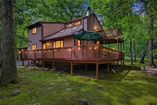 35 Teddyuscung Trail, Penn Forrest, PA 18210 - Photo 2