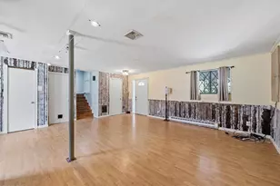 2230 N Lehigh Ave, Whitehall Township, PA 18052 - Photo 8