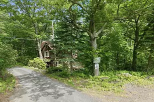90 Oak Ln, Pocono Twp, PA 18370 - Photo 86