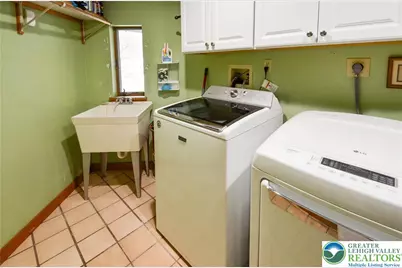 5061 Wendi Drive W, Upper Milford Township, PA 18092 - Photo 36
