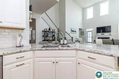 1815 Valley View Drive, South Whitehall Township, PA 18104 - Photo 8