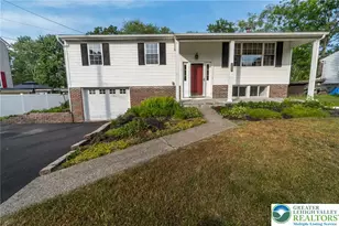 2132 Clearview Ave, Stroud Twp, PA 18360 - Photo 2
