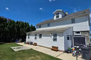 526 Pearl St, Catasauqua Boro, PA 18032 - Photo 4
