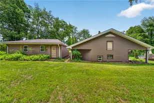940 Potomac St, Upper Mt Bethel Twp, PA 18343 - Photo 8