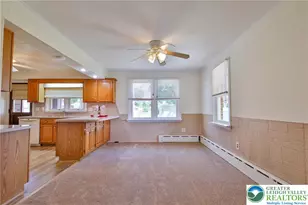 614 Grape St, Whitehall Township, PA 18052 - Photo 8