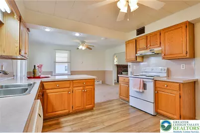 614 Grape Street, Whitehall Township, PA 18052 - Photo 12