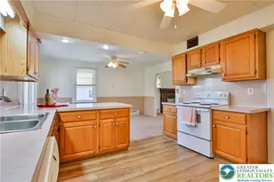 614 Grape St, Whitehall Township, PA 18052 - Photo 12