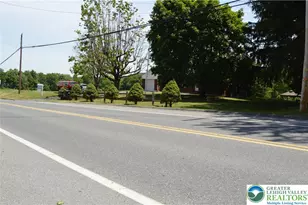 1819 Blue Barn Rd, South Whitehall Township, PA 18069 - Photo 2
