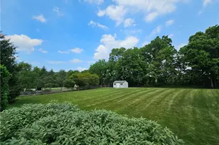 115 Fox Run, Williams Township, PA 18042 - Photo 2