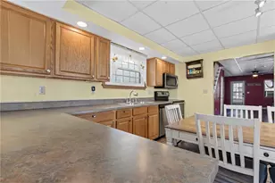 328 S Lehigh Ave, Frackville, PA 17931 - Photo 16