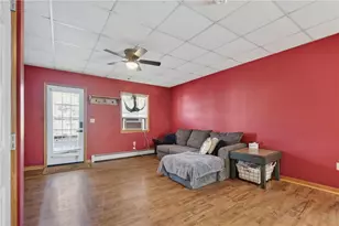 328 S Lehigh Ave, Frackville, PA 17931 - Photo 6