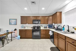 252 Walnut St, Bath Boro, PA 18014 - Photo 6