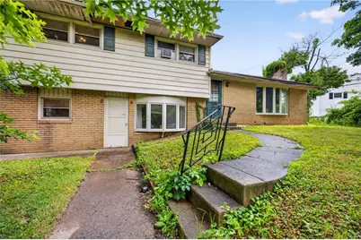 933 Big Oak Road, Lower Makefield Boro, PA 19067 - Photo 4