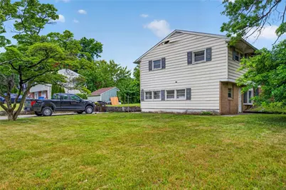 933 Big Oak Road, Lower Makefield Boro, PA 19067 - Photo 32