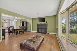933 Big Oak Rd, Lower Makefield Boro, PA 19067 - Photo 6