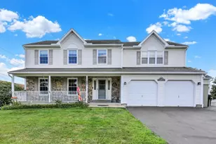 347 Rosecliff Dr, Amity Twp, PA 19518 - Photo 2