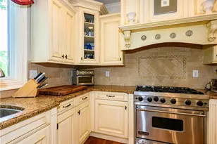 2690 Imperial Crest Ln, Lower Saucon Township, PA 18055 - Photo 12