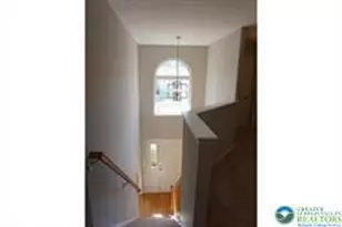 103 Highlands Cir, Easton, PA 18042 - Photo 2