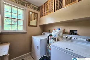 881 Gove Rd, Bushkill Twp, PA 18064 - Photo 12