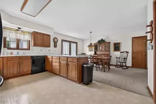 1559 N 25th St, South Whitehall Township, PA 18104 - Photo 10