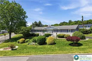 945 Williams Ave, Walnutport Boro, PA 18088 - Photo 2