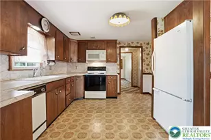 945 Williams Ave, Walnutport Boro, PA 18088 - Photo 12
