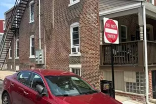 437 Allen St, Allentown City, PA 18102 - Photo 2