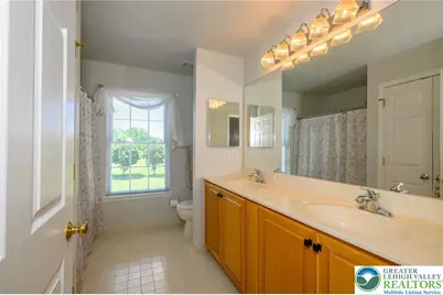 5331 Greenbriar Drive, Hanover Twp, PA 18017 - Photo 30