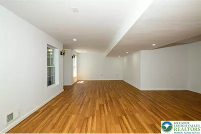 5331 Greenbriar Drive, Hanover Twp, PA 18017 - Photo 32