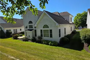 4105 Pine Hurst Dr, Allen Township, PA 18067 - Photo 6