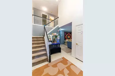 2014 Gorden Ridge Drive, Price Twp, PA 18302 - Photo 4