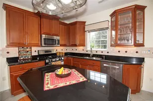 7068 Periwinkle Dr, Macungie Boro, PA 18062 - Photo 14