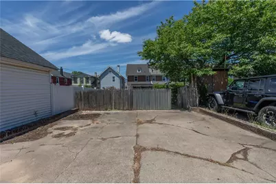 2428 Sycamore Street, Easton, PA 18042 - Photo 6