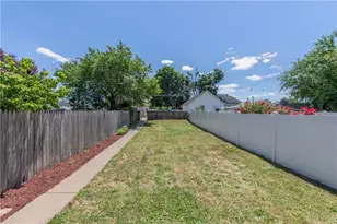 2428 Sycamore St, Easton, PA 18042 - Photo 8
