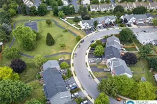 239 Village Walk Dr, Macungie Boro, PA 18062 - Photo 26