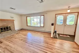 1201 Verona Dr, Plainfield Township, PA 18072 - Photo 6