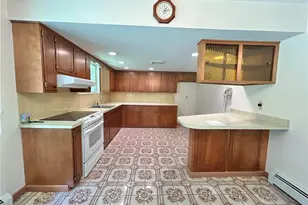 1201 Verona Dr, Plainfield Township, PA 18072 - Photo 10