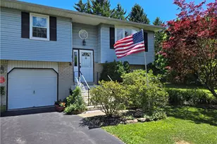 6581 Skyview Ln, Coopersburg Boro, PA 18036 - Photo 4