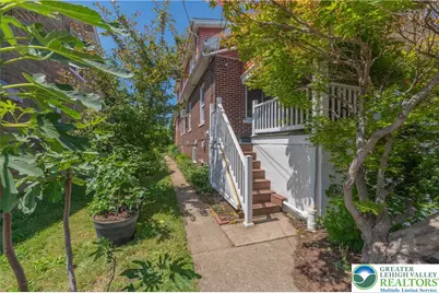 661 North Street, Emmaus Boro, PA 18049 - Photo 2
