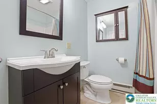 209 Manor Ln E, Mahoning Twp, PA 18235 - Photo 6