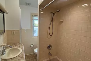2238 Fairview Ave, Wilson Boro, PA 18042 - Photo 6