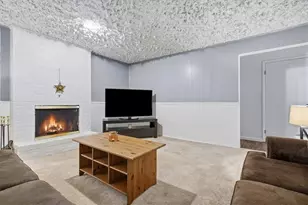 2705 Andrea Dr, Salisbury Township, PA 18103 - Photo 36