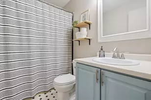 2705 Andrea Dr, Salisbury Township, PA 18103 - Photo 26