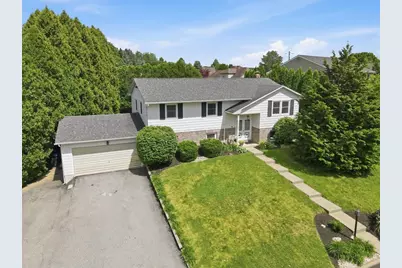 2705 Andrea Drive, Salisbury Township, PA 18103 - Photo 2