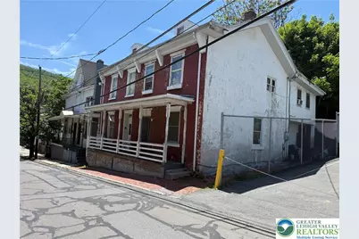62 Hunter Street, Tamaqua, PA 18252 - Photo 2