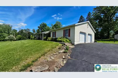 2810 County Line Road, Lower Saucon Township, PA 18055 - Photo 2