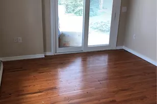 135 N Cedar St, Nazareth Boro, PA 18064 - Photo 12
