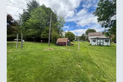 135 N Cedar Street, Nazareth Boro, PA 18064 - Photo 2