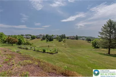 4684 York Drive, North Whitehall Township, PA 18069 - Photo 34