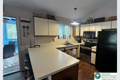 33 Eliot Lane, Penn Forrest, PA 18210 - Photo 14